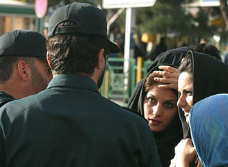 cops ordering women to tighten their veils